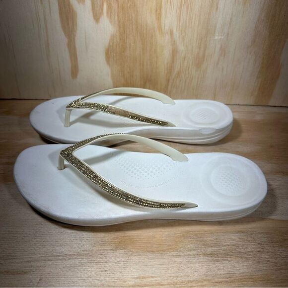 Fitflop Gold Sparky Flip Flops Women’s Size 8 - Picture 1 of 7